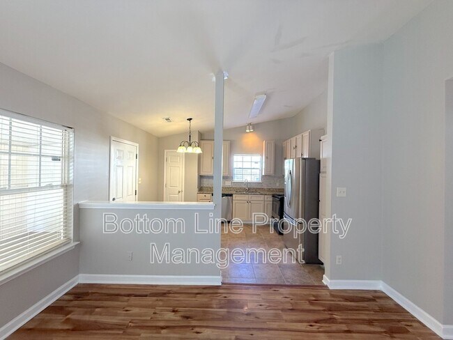 Foto del edificio - 511 Kingville Dr