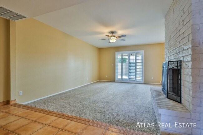 Building Photo - 1209 W Palo Verde Dr