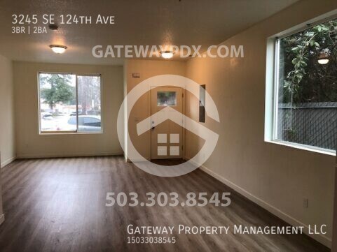 Building Photo - 3245 SE 124th Ave