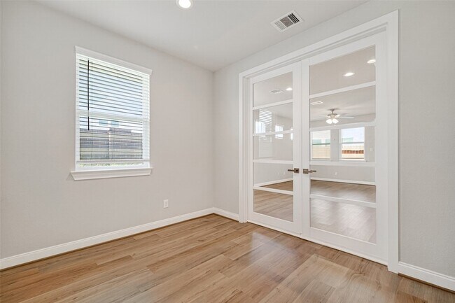 Foto del edificio - 3103 Little Gem Ln