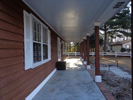 Building Photo - 112 Creighton Dr