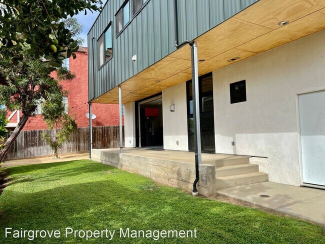 Foto del edificio - 3 br, 3 bath House - 6840 Draper Ave