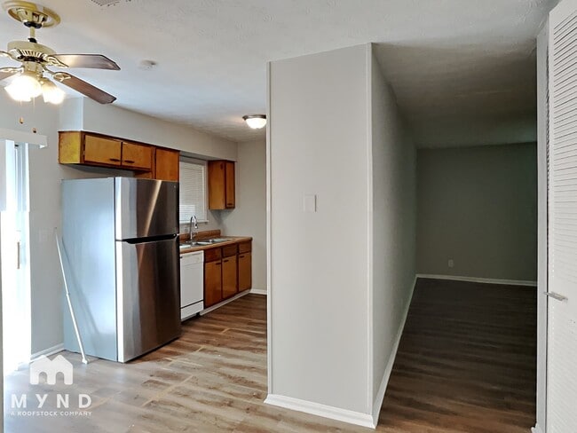 Foto del edificio - 199 Woodcrest Way