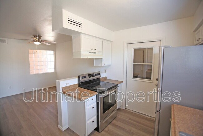 Foto del edificio - 707 N 95th Dr