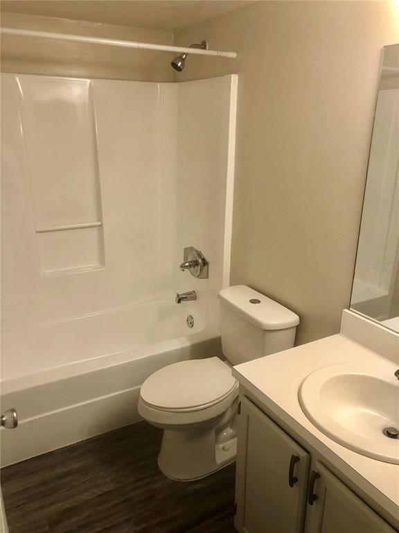 Building Photo - 5822 SW 9th Pl