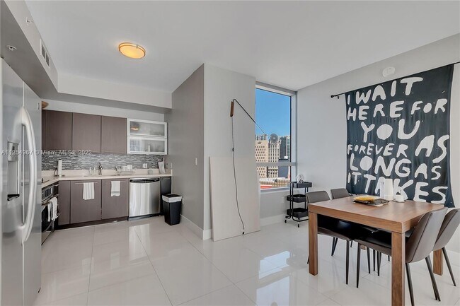Foto del edificio - 90 SW 3rd St