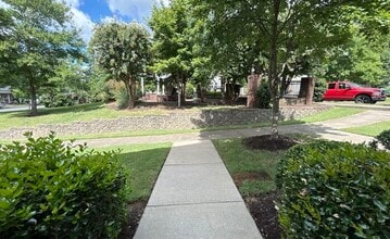 Building Photo - 9109 Otter Ln