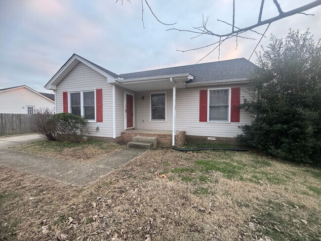 Building Photo - Charming Single Family Home in Clarksville