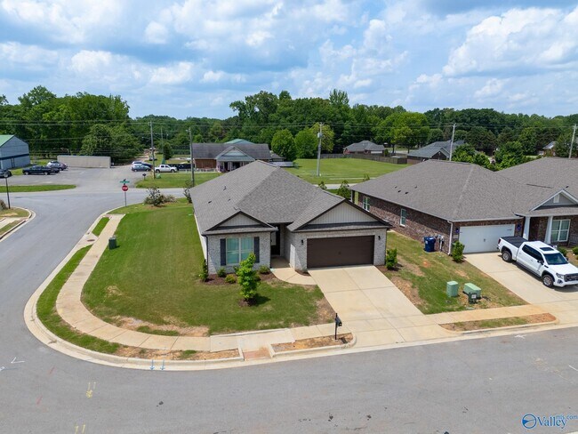 Foto del edificio - 3207 Jordan Farm Cir