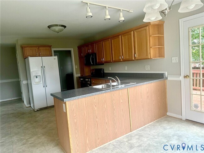 Foto del edificio - 15713 Winding Ash Dr