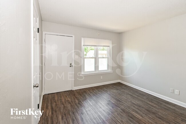 Building Photo - 3682 Buffalo Rd