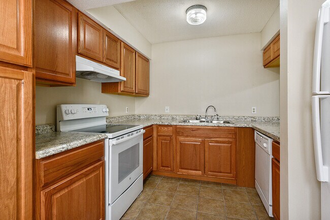 Building Photo - 309-11 Lilac