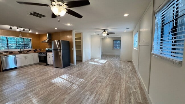 Foto del edificio - 3 Bed | 2 Bath Single Family Home