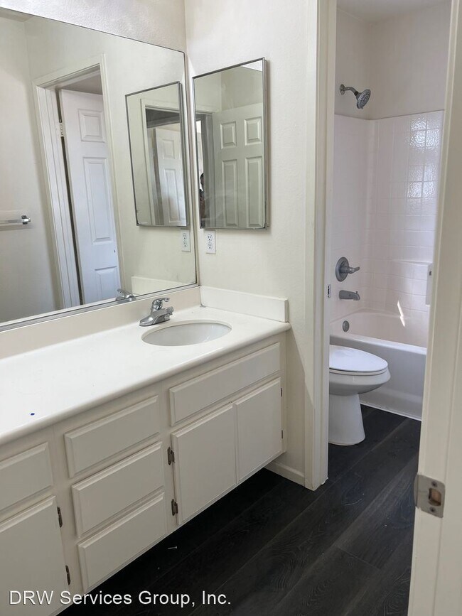 Building Photo - 3 br, 2.5 bath House - 1413 Taber Drive