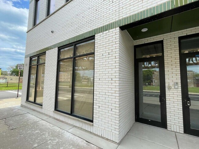 Foto del edificio - 6302 S Champlain Ave