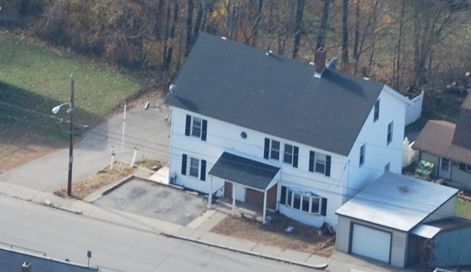 Foto principal - 237 Pleasant St