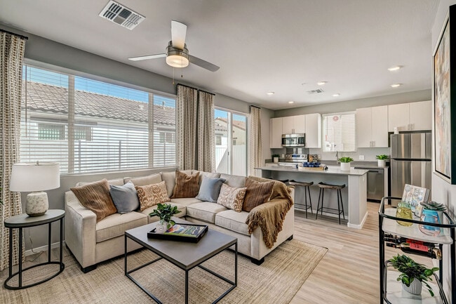 Building Photo - Villas Goodyear