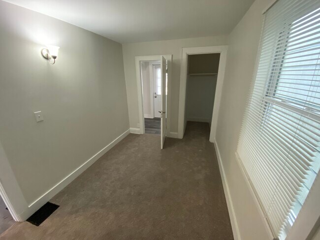 Bed #1 - 69 Condon Ave