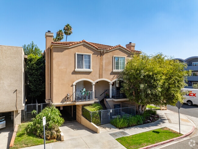 Primary Photo - Tilden Apartments
