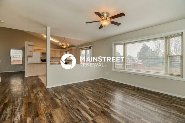 Building Photo - 4 Bedroom Pet-Friendly Home in COLORADO SP...