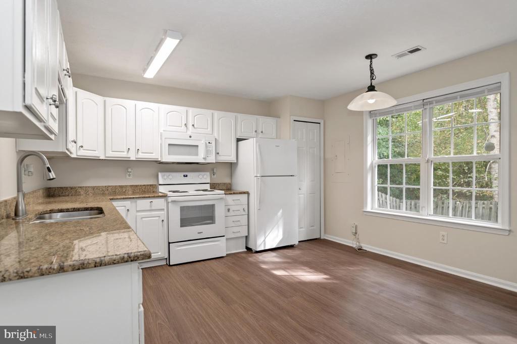 Foto principal - 9700 W Midland Way