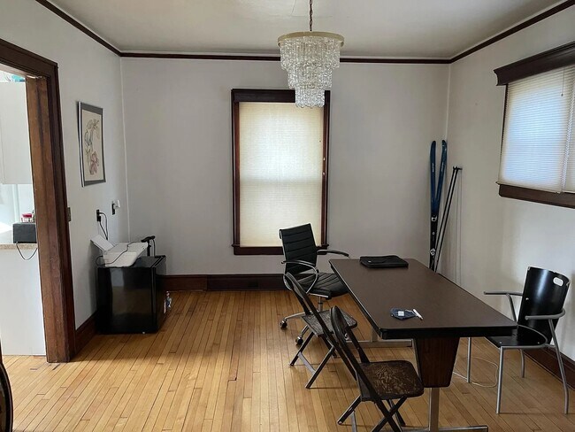 Foto del edificio - 1008 W Huron St