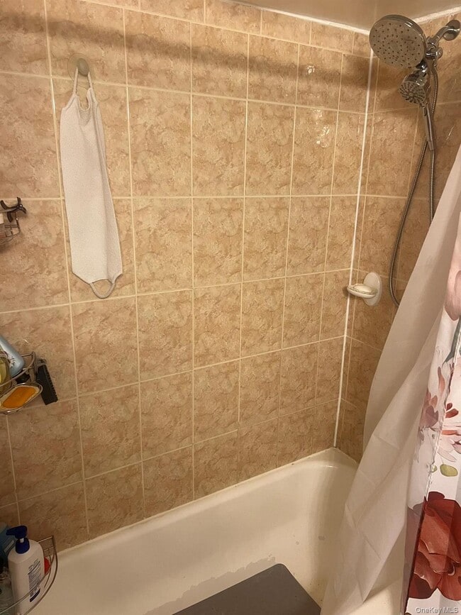 Building Photo - 14 Alexander Pl