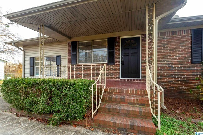 Building Photo - 417 1st Way