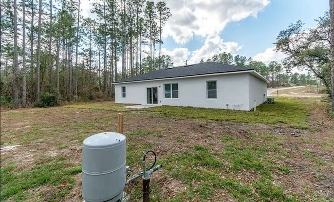 Building Photo - 13905 SW 81 Cir