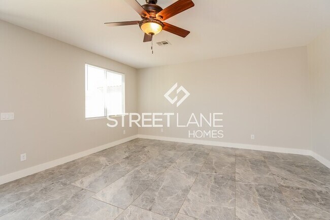 Building Photo - Charming 4 Bedroom in Avondale!