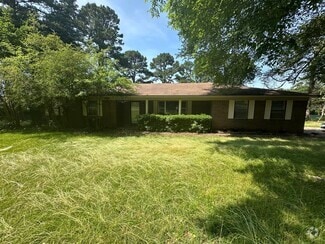 Building Photo - 166 Dawn Cir