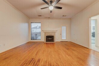 Building Photo - 1723 Park Ridge Dr