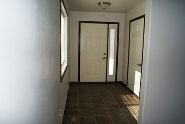 Building Photo - 3 Bed 3 Bath Twin Home