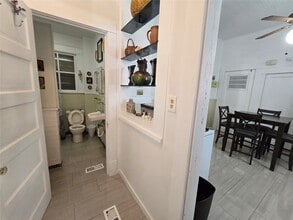 Building Photo - 916 Avenue H