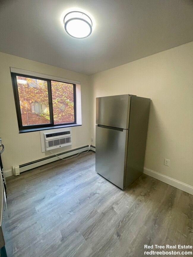 Building Photo - 15 Chester St