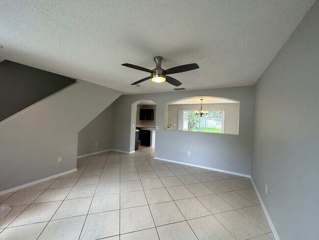 Building Photo - 14328 Rainsong Dr