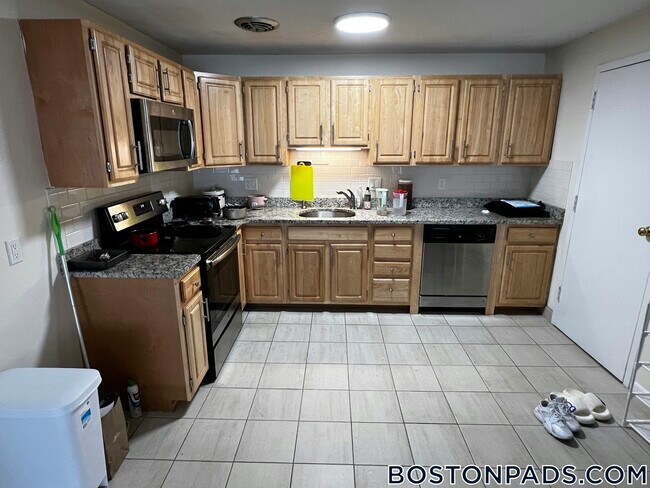 Foto del edificio - 110 Babcock St