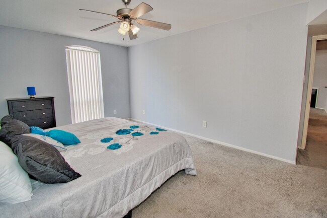 Foto del edificio - 4641 Wild Indigo St