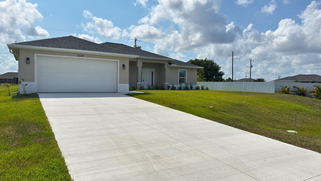 Foto principal - 2609 NW 3rd Pl