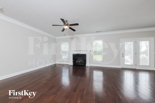 Building Photo - 189 Kilbourne Dr