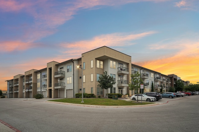 Building Photo - Tradehouse at Bulverde Marketplace