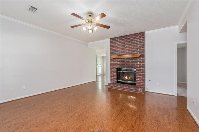 Building Photo - 4005 Stony Creek Ln