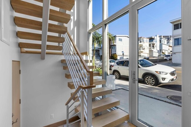 Building Photo - 2019 Highland Ave