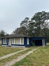 Building Photo - 304 Tanner Ave