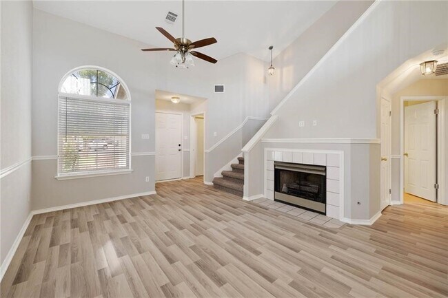 Foto del edificio - 2610 Hutton Ln