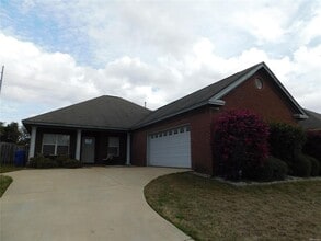 Building Photo - 714 Briarcliff Pl