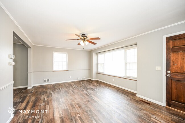 Foto del edificio - 2461 Pinwood Ln