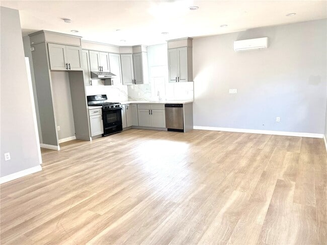 Building Photo - 2735 Earle Ave