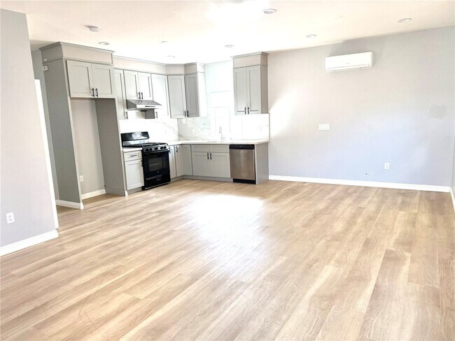 Foto del edificio - 2735 Earle Ave