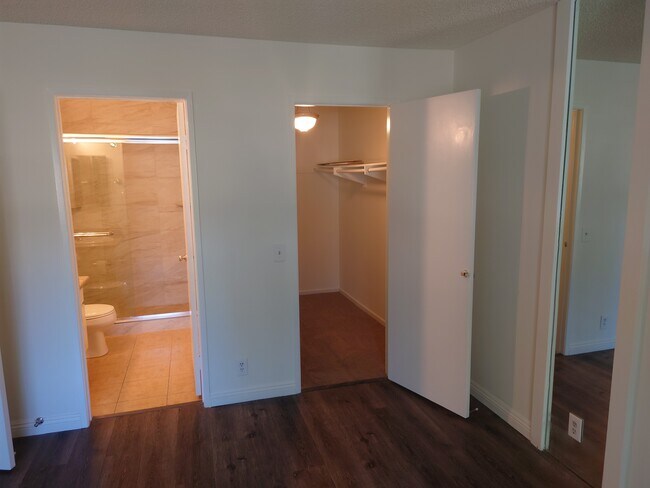 Building Photo - 2380 S Diamond Bar Blvd